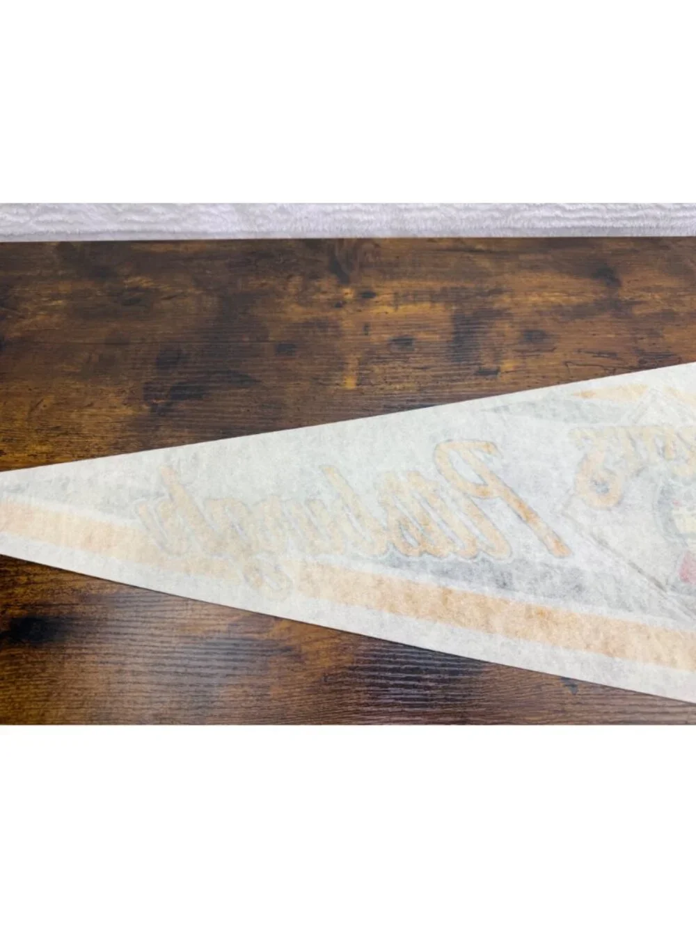 Vintage Pittsburgh Pirates MLB Felt Pennant Logo & Bold Graphics 29.5 inches